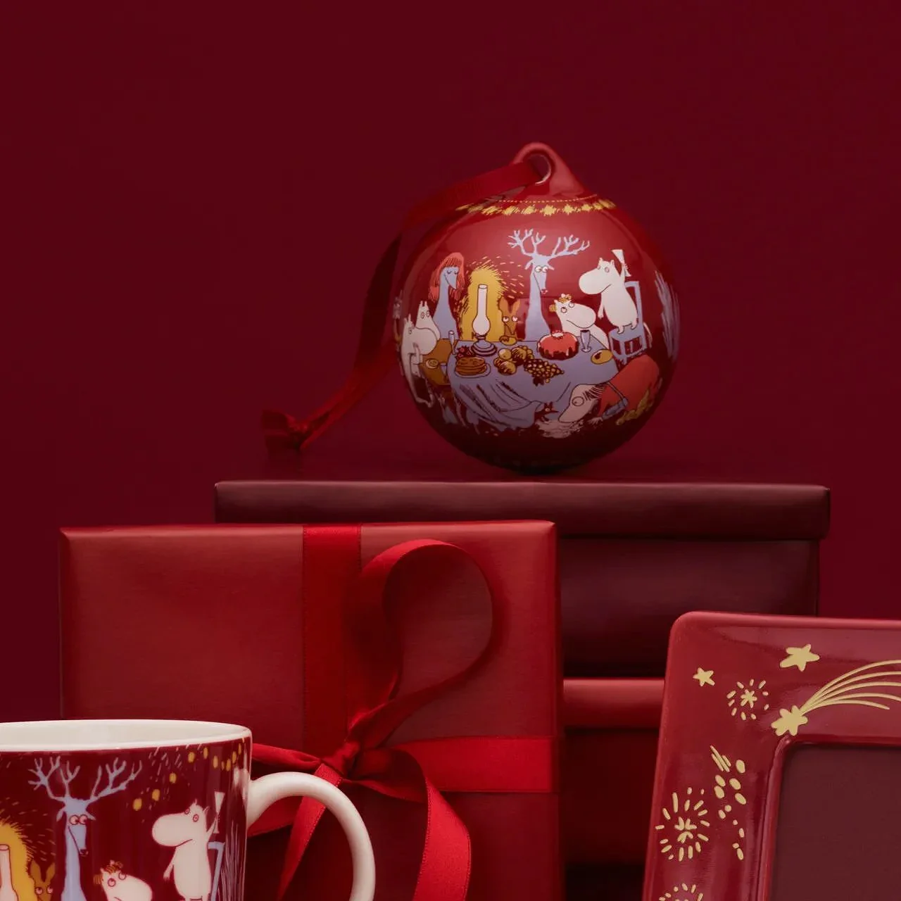 Bombka porcelanowa 2025 Festive Moments - Moomin Arabia - Image 4