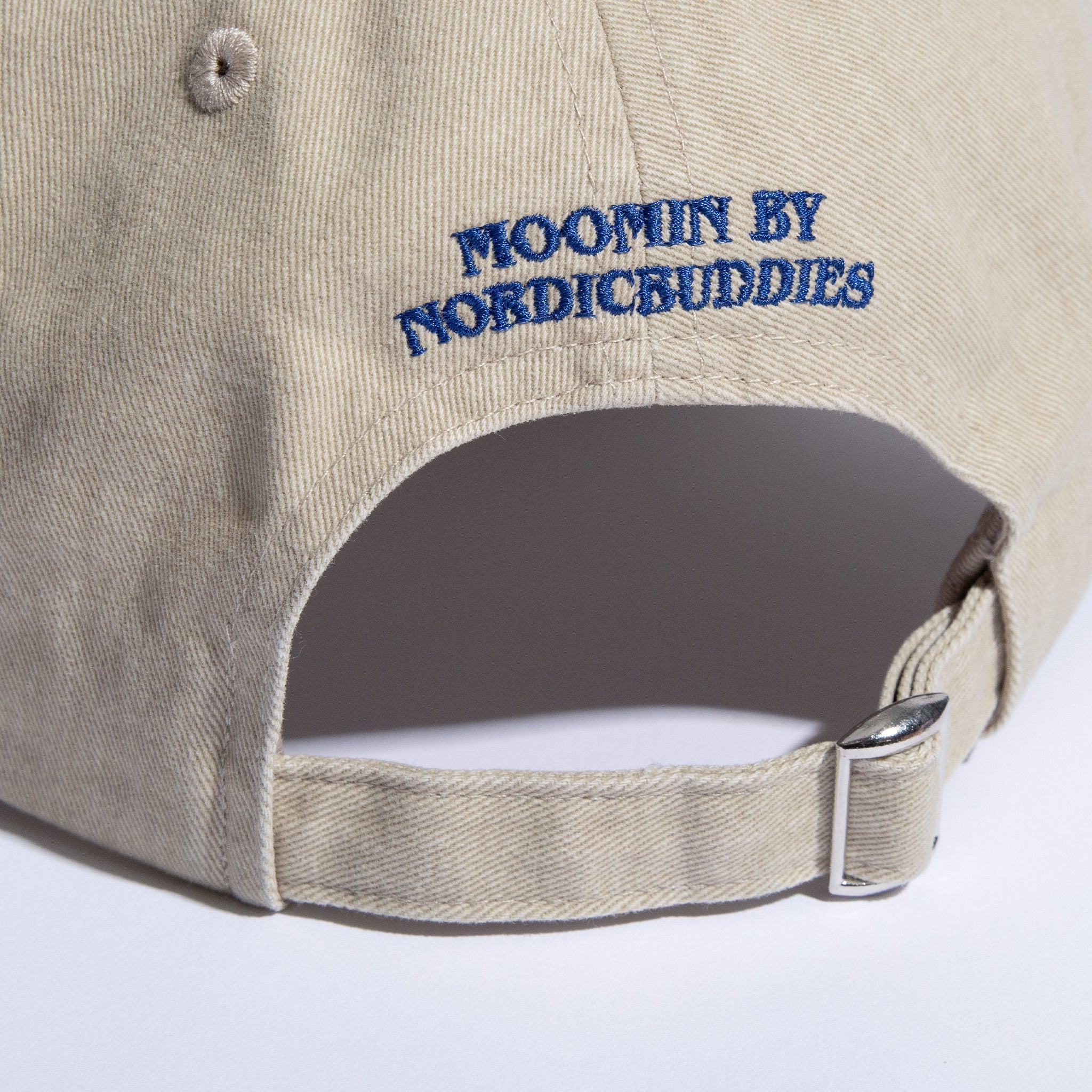 Czapka Niezadowolony Muminek (beżowy) NordicBuddies - Image 3