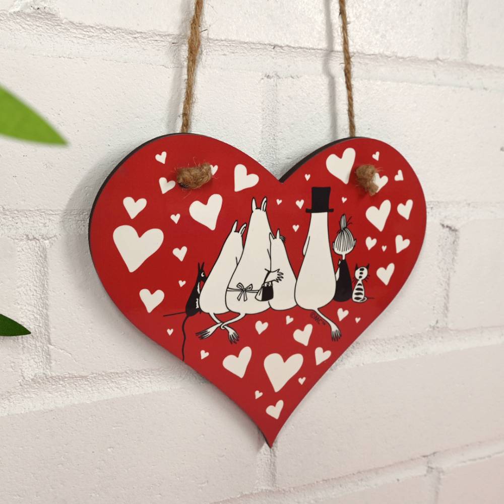Drewniana zawieszka na drzwi Love Family - The Official Moomin Shop - Image 2
