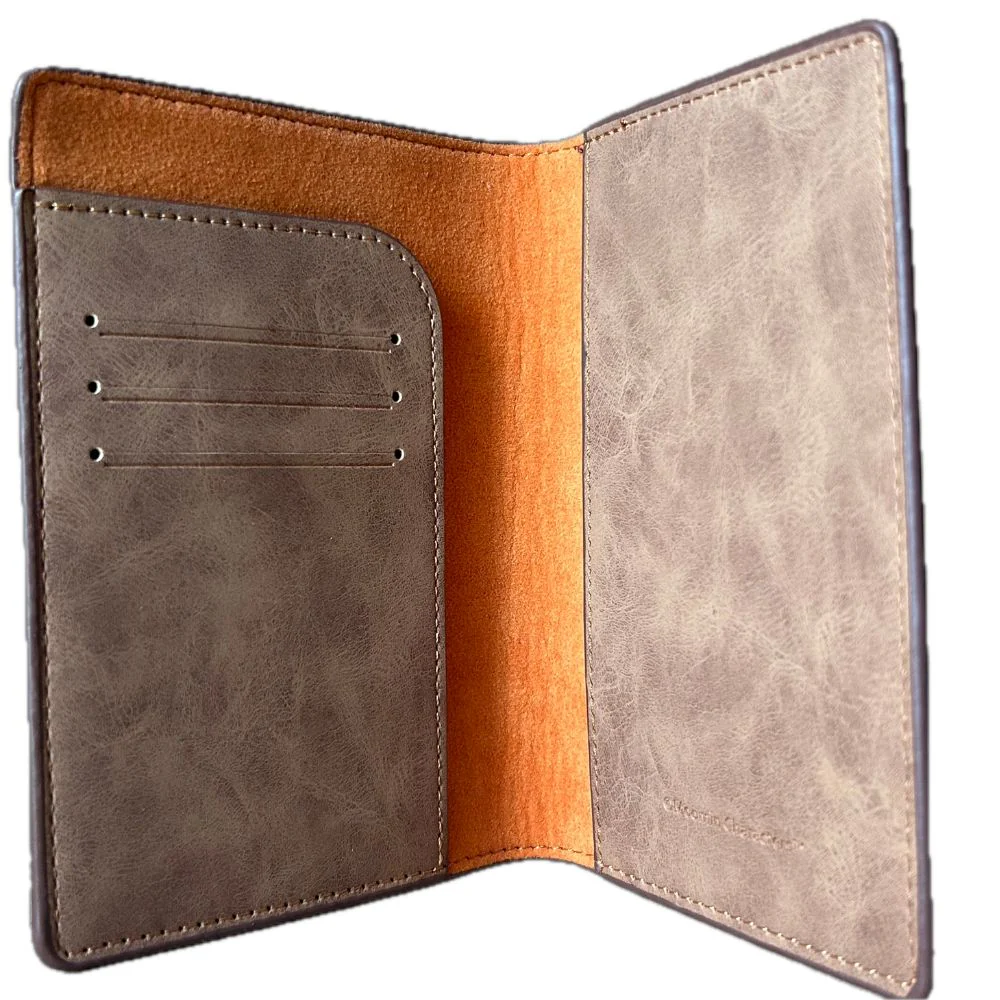 Etui na paszport/dokumenty Muminki (brąz) TMF Trade - Image 2