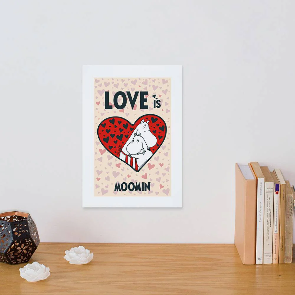 Plakat A4 Muminek i Mama Muminka- The Official Moomin Shop - Image 4