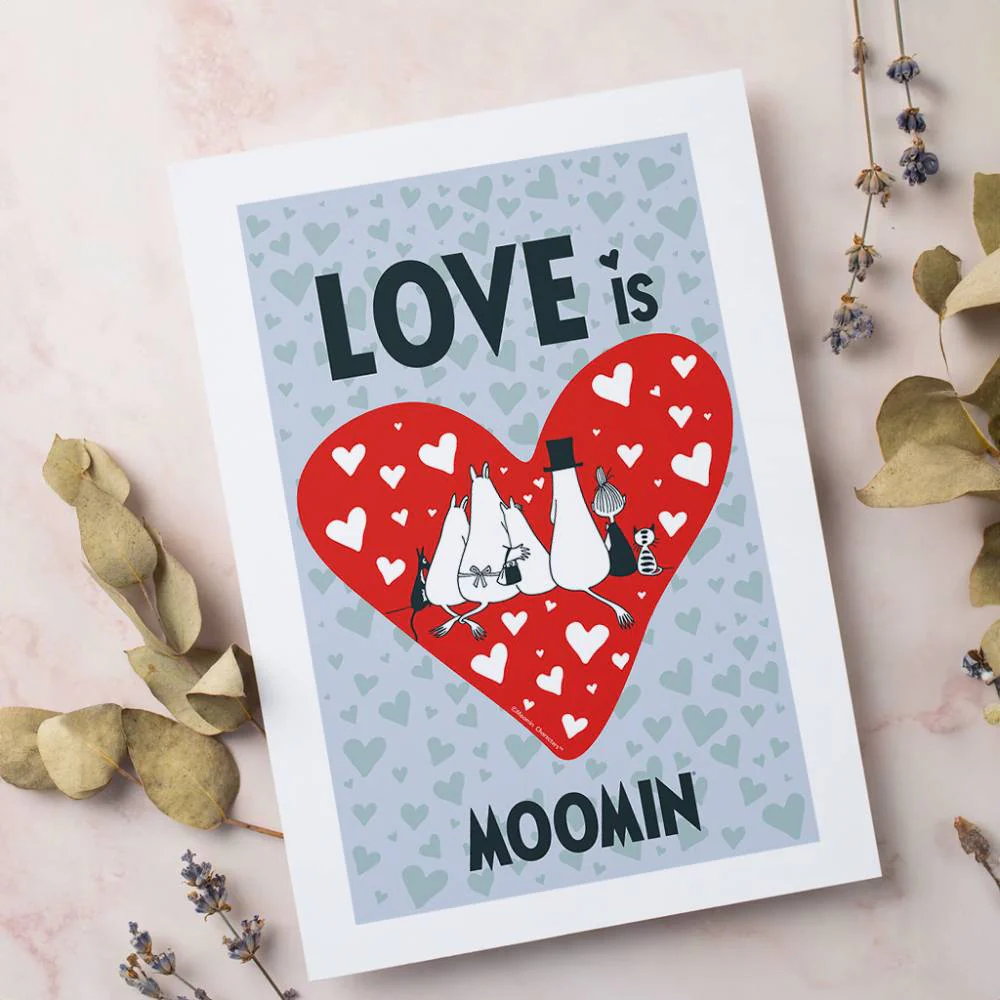 Plakat A4 Rodzina Muminków Love - The Official Moomin Shop - Image 4