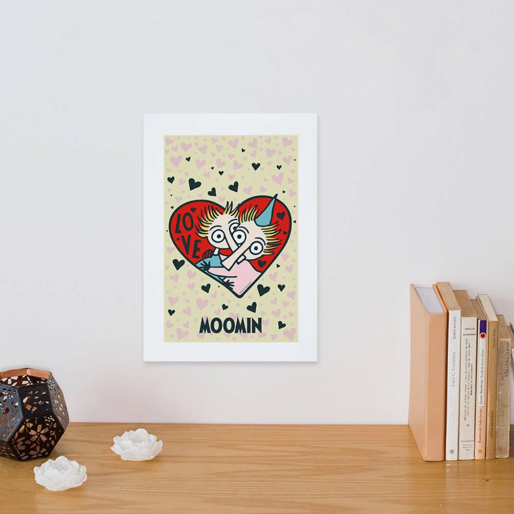 Plakat A4 Topik i Topcia Love - The Official Moomin Shop - Image 5
